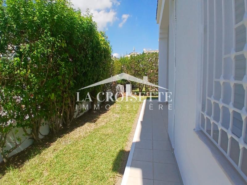 Villa S+5 avec jardin aux Berges du Lac 1